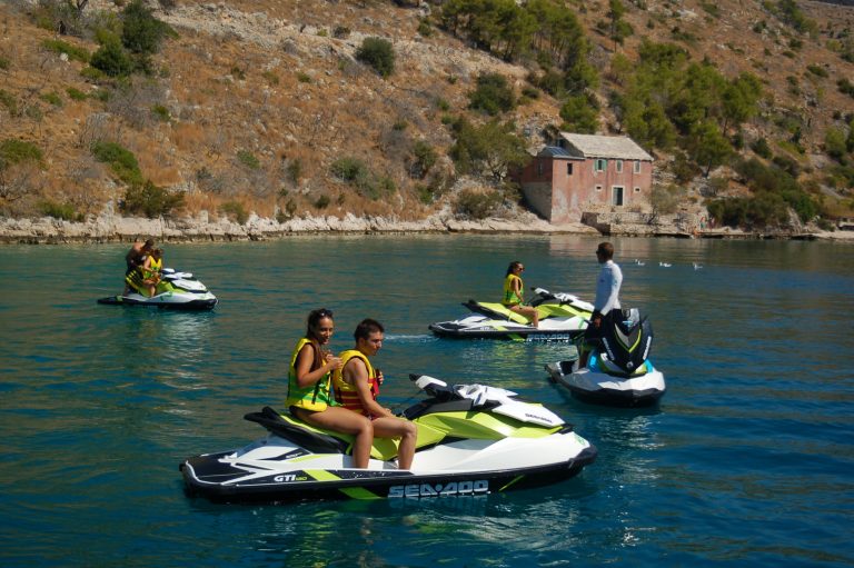 Nautic Center Bol Jetski Safari